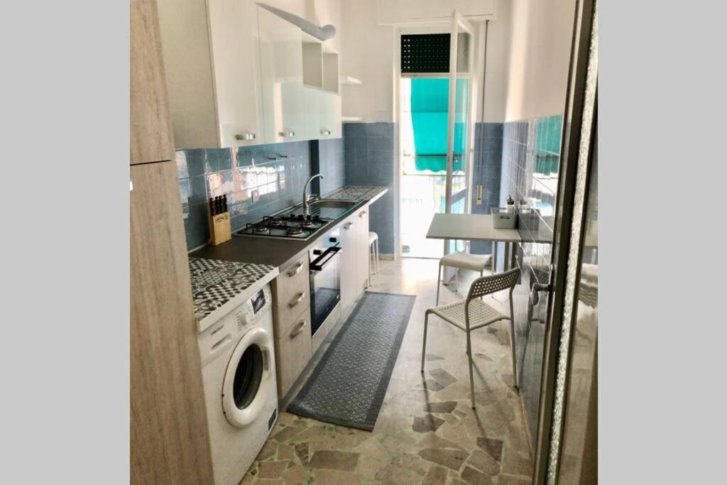 La Casa Di Pietro Apartment Finale Ligure Bagian luar foto
